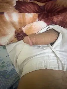 Snapshot of hamed-697 chatting on 03-04-25, 01:01 hamed-697 online show from 03-04-25, 01:01