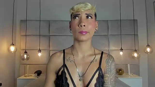 MiaMorgan  online show from 01-24-25, 11:59