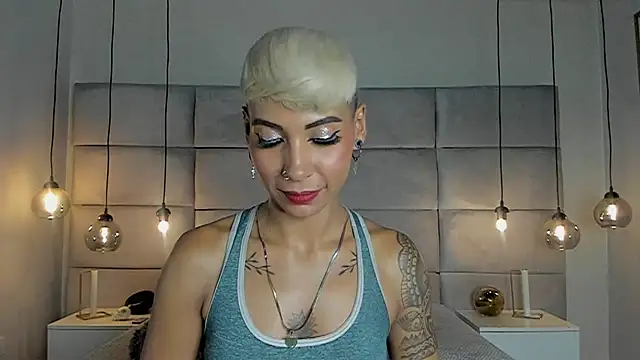 MiaMorgan  online show from 02-08-25, 06:22