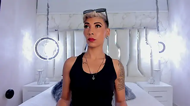 MiaMorgan  online show from 03-08-25, 01:03