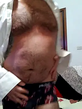 Snapshot of Getfreedom chatting on 02-12-25, 11:41 Getfreedom online show from 02-12-25, 11:41