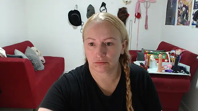 emperabigbootybigass online show from 12-17-25, 12:11