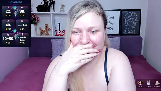 AnnaXCherri online show from 11-17-25, 03:23