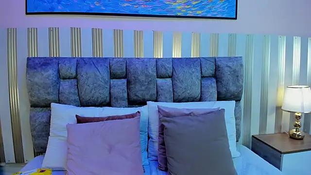 nova lane online show from 11-09-25, 07:34