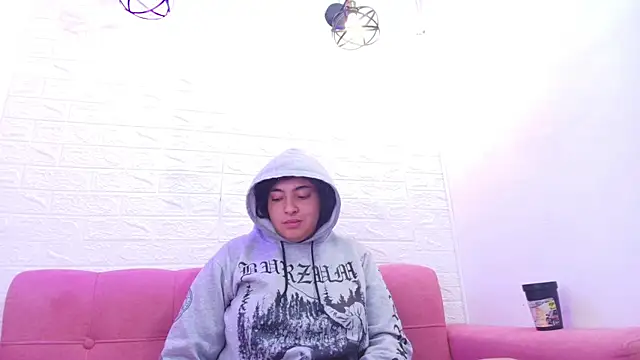 miku katsuragi online show from 11-29-25, 09:18