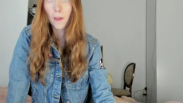 LisaIcon online show from 10-02-25, 01:51