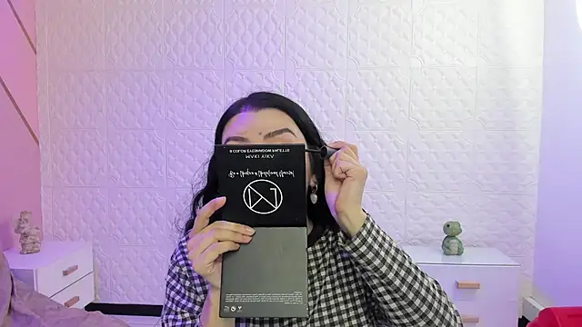 Violetaa diazz online show from 11-10-25, 09:14