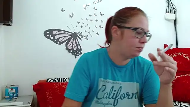 LadyHellene online show from 10-18-25, 06:37