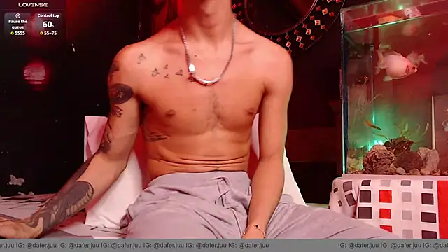 Godly huan online show from 02-14-26, 01:02