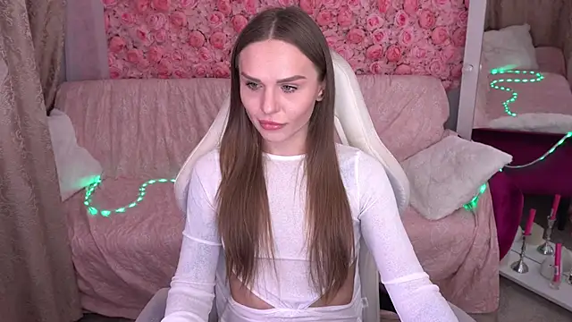 KiraGrayy online show from 02-25-26, 01:54