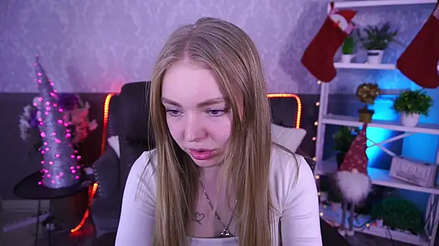 EmilySunshineS online show from 12-20-25, 02:02