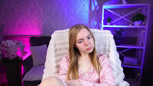 EmilySunshineS online show from 03-31-26, 06:58