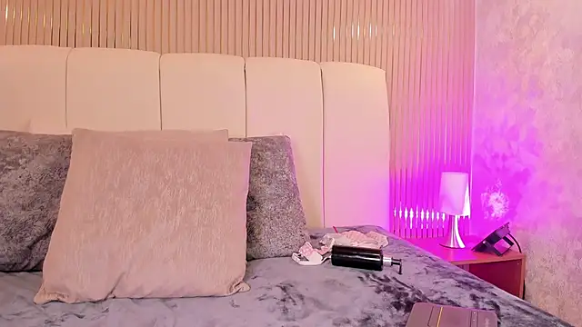 marie miller  online show from 04-01-26, 01:41