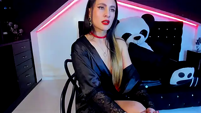 Coral Gibson online show from 03-08-25, 07:09