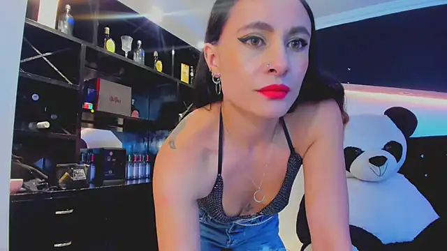 Coral Gibson online show from 03-14-25, 03:58