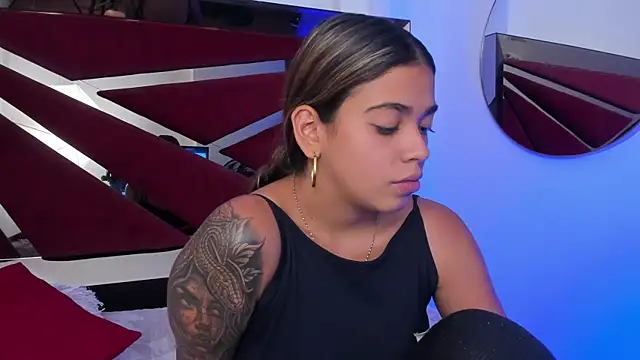 GiaFu online show from 04-22-26, 04:52