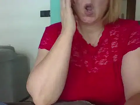 Snapshot of Sandcoq chatting on 12-13-24, 03:00 Sandcoq online show from 12-13-24, 03:00