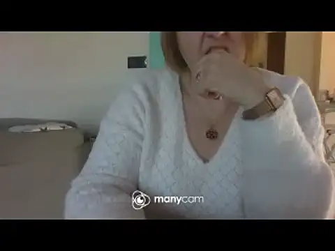 Snapshot of Sandcoq chatting on 02-18-25, 11:55 Sandcoq online show from 02-18-25, 11:55