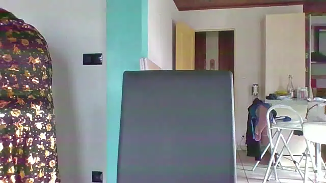 Snapshot of Sandcoq chatting on 10-31-25, 01:01 Sandcoq online show from 10-31-25, 01:01