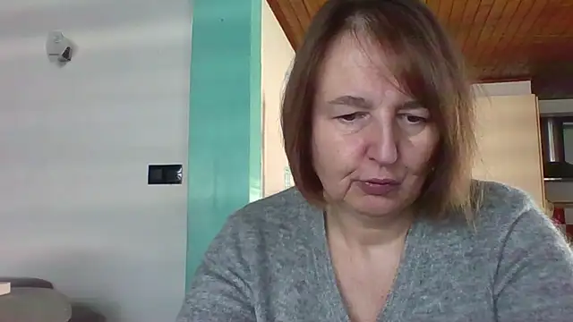 Snapshot of Sandcoq chatting on 11-28-25, 09:56 Sandcoq online show from 11-28-25, 09:56