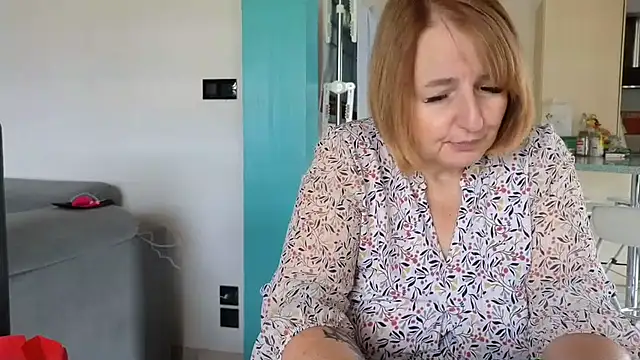 Snapshot of Sandcoq chatting on 05-19-26, 08:53 Sandcoq online show from 05-19-26, 08:53