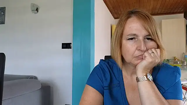 Snapshot of Sandcoq chatting on 06-08-26, 11:43 Sandcoq online show from 06-08-26, 11:43