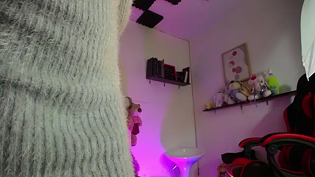 Snapshot of kaoz_36 chatting on 02-14-25, 08:15 kaoz 36 online show from 02-14-25, 08:15