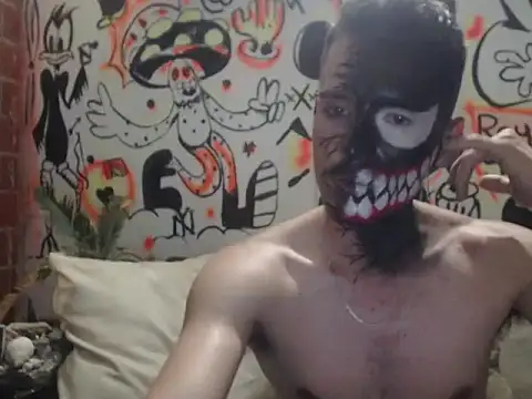 roystonee01 online show from 11-01-25, 01:40