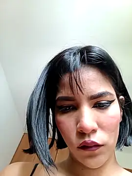 Snapshot of misskitty19-01 chatting on 02-18-25, 05:53 misskitty19-01 online show from 02-18-25, 05:53
