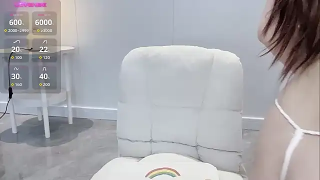 jiaozi-kiss online show from 10-21-25, 02:01