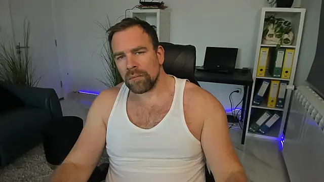 John-E-Dough online show from 11-25-25, 08:58