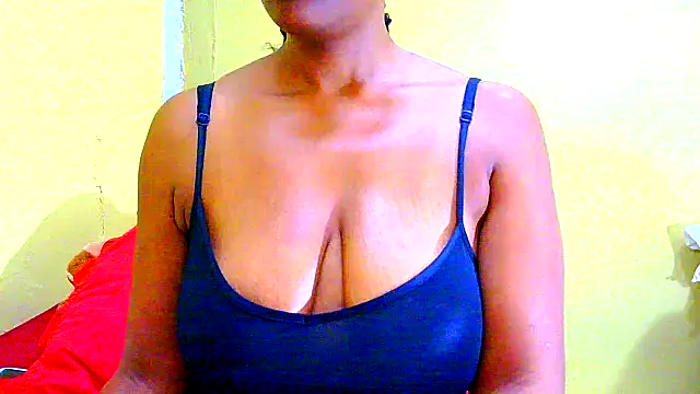 Snapshot of Mollybrookexx chatting on 05-04-26, 10:39 Mollybrookexx online show from 05-04-26, 10:39