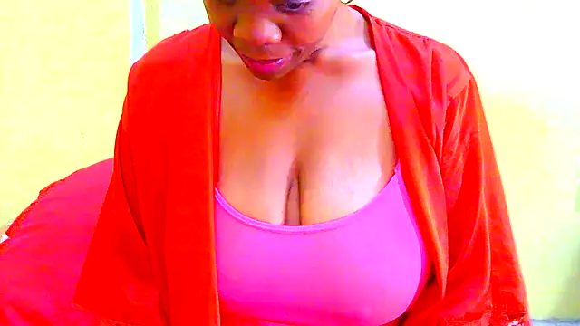 Snapshot of Mollybrookexx chatting on 05-12-26, 02:14 Mollybrookexx online show from 05-12-26, 02:14