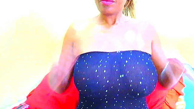 Snapshot of Mollybrookexx chatting on 05-14-26, 10:33 Mollybrookexx online show from 05-14-26, 10:33