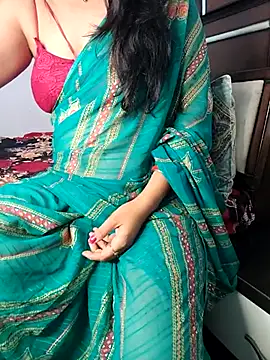 Snapshot of santurmom chatting on 11-24-25, 05:56 santurmom online show from 11-24-25, 05:56