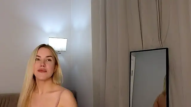 Snapshot of magnificent_angel chatting on 02-23-25, 07:49 magnificent angel online show from 02-23-25, 07:49