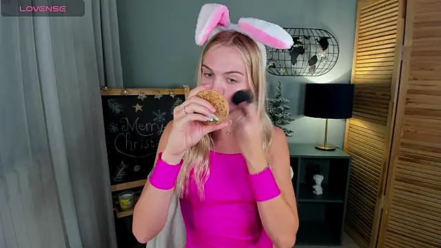 Aria69Stars online show from 12-16-25, 10:20