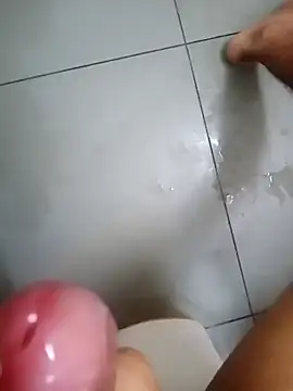 Snapshot of naughtiestdaddy chatting on 02-01-25, 06:51 naughtiestdaddy online show from 02-01-25, 06:51