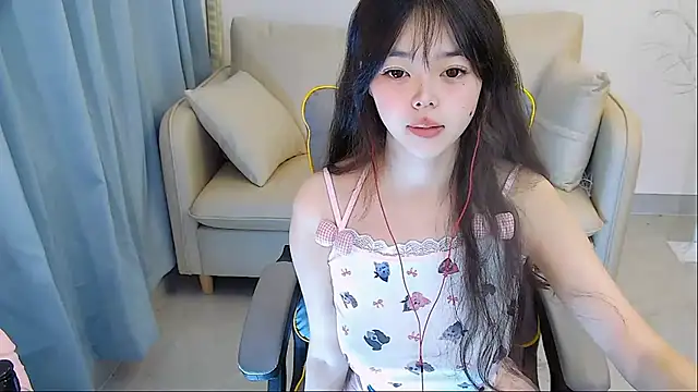 Snapshot of mango-a chatting on 01-08-25, 12:05 mango-a online show from 01-08-25, 12:05