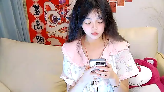 Snapshot of mango-a chatting on 02-21-25, 12:28 mango-a online show from 02-21-25, 12:28