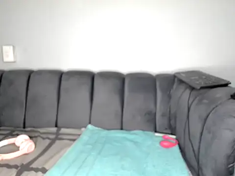 Pearl 00 online show from 03-10-26, 09:25