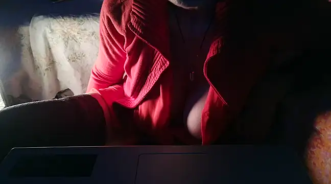 VeneRed online show from 03-10-25, 05:29