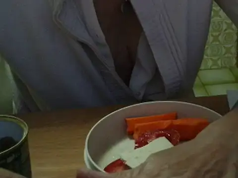 VeneRed online show from 10-24-25, 04:03