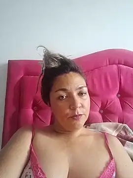 Snapshot of MalorySweet chatting on 07-20-26, 01:46 MalorySweet online show from 07-20-26, 01:46