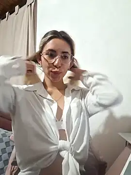 Snapshot of Scarlett_Khan chatting on 02-03-25, 04:04 Scarlett Khan online show from 02-03-25, 04:04