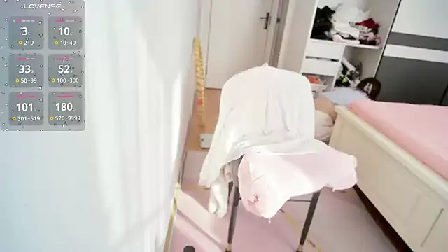 CN-Shanshan online show from 03-11-26, 01:22