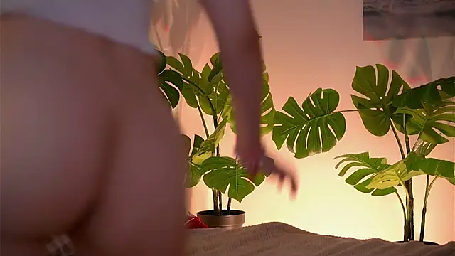 Tonyyxxx online show from 03-01-25, 06:35