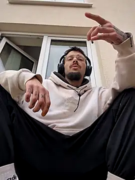 casualtimepassenger online show from 02-24-25, 11:21