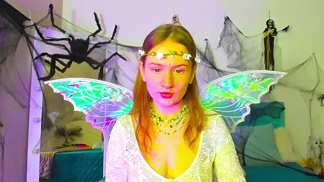 L1ittle kitty  online show from 10-30-25, 06:15