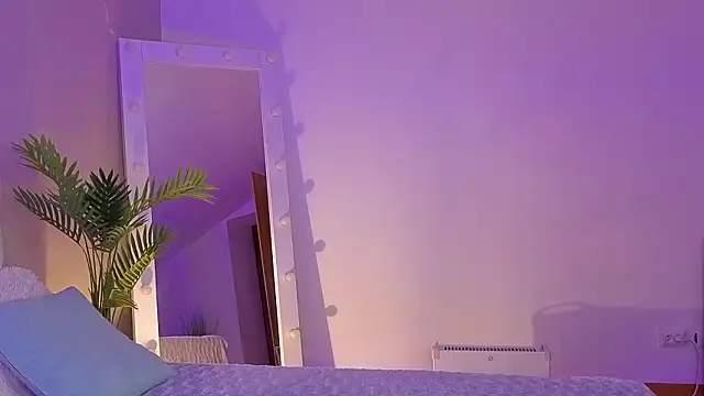 L1ittle kitty  online show from 03-12-26, 06:19